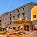 Rhodes Center Santa Mari 公寓