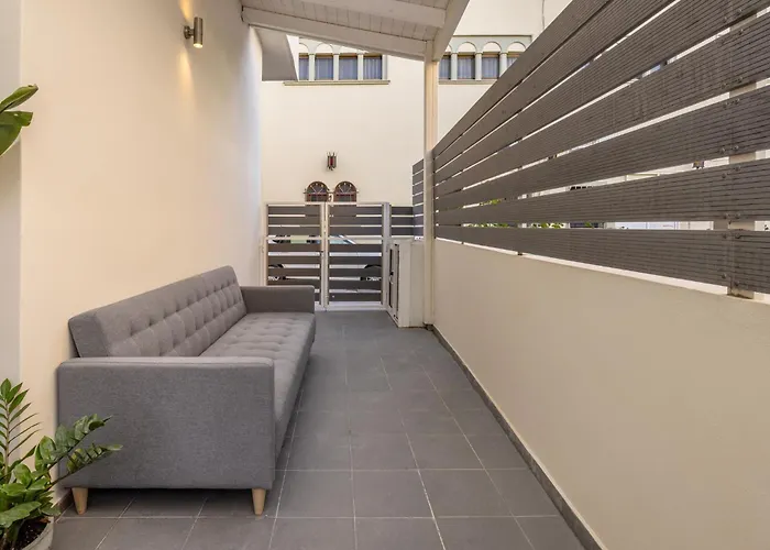 Rhodes Center Santa Mari *