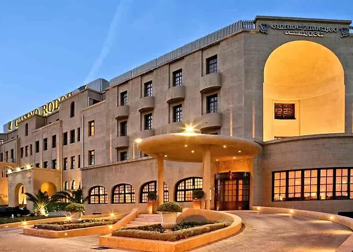 Rhodes Center Santa Mari شقة